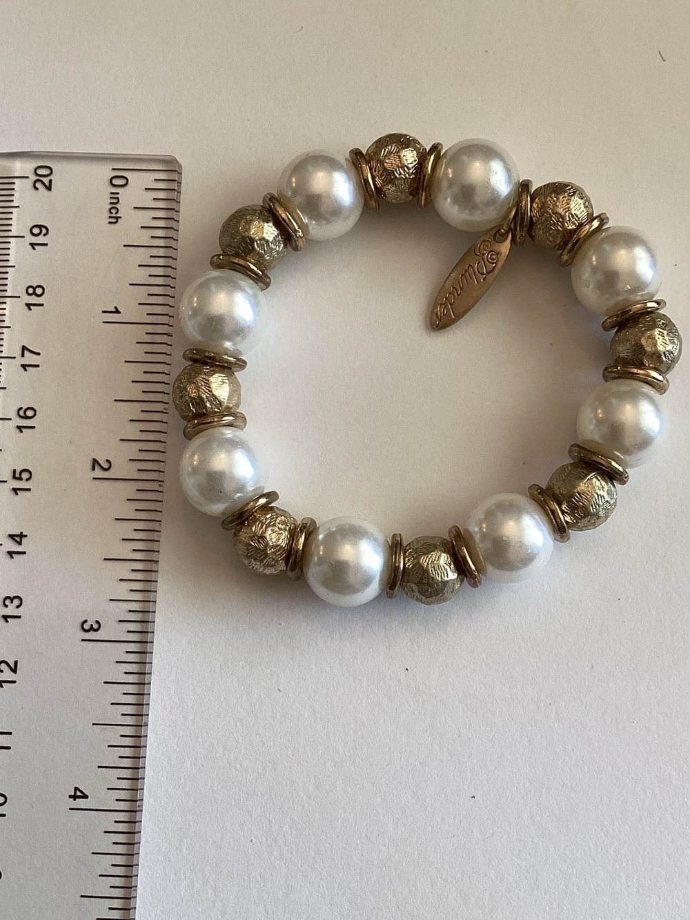 Plunder White Pearl and‎ Gold Bead Stretch Bracelet - Picture 3 of 3